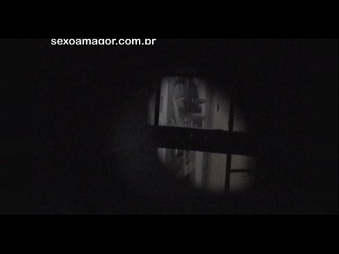 ❤️ Blondiin saab salaja videolevi naabruskonna voyeuri poolt peidetud õõnsate telliskivide taha peidetud ️ Sluts at porn et.quizfarmature.ru
