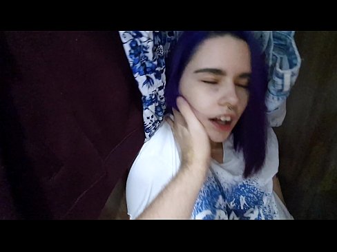 ❤️ Leidsin oma õe kapist ja aitasin tal cumida ️ Sluts at porn et.quizfarmature.ru